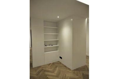 Estantería adaptada a hueco